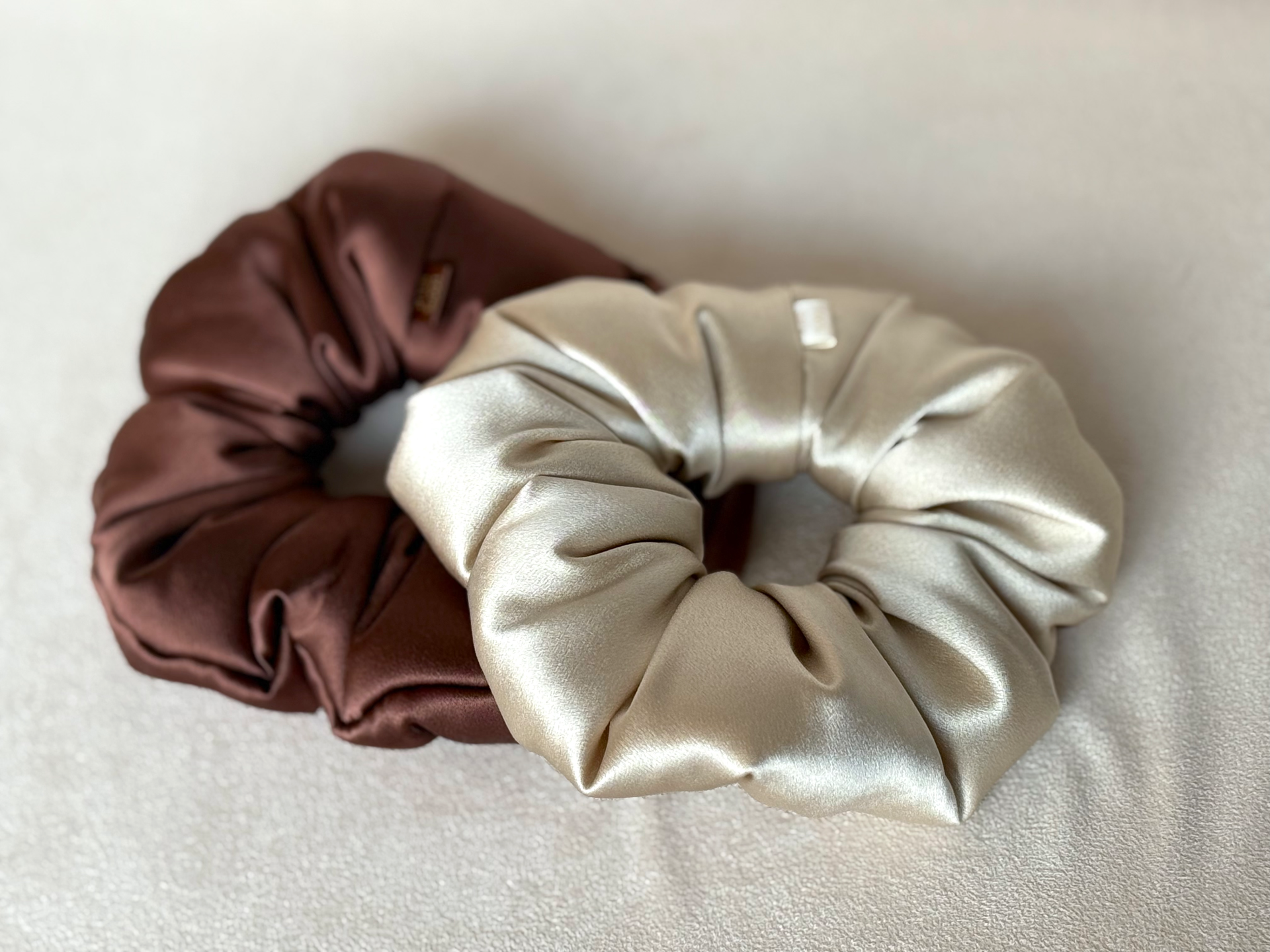 JUMBO Silkkiscrunchie